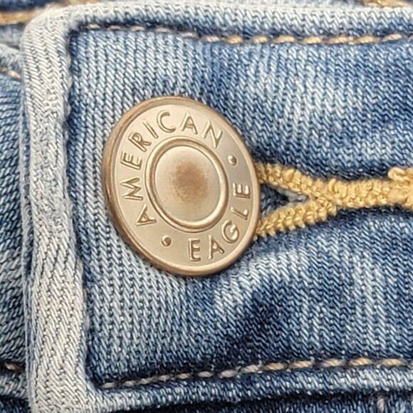 American Eagle Women's Super Hi-Rise Crop Flare Jeans Size 2 Short 25x26 - Picture 9 of 11